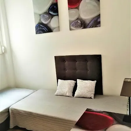 Unigue Design Apartment,